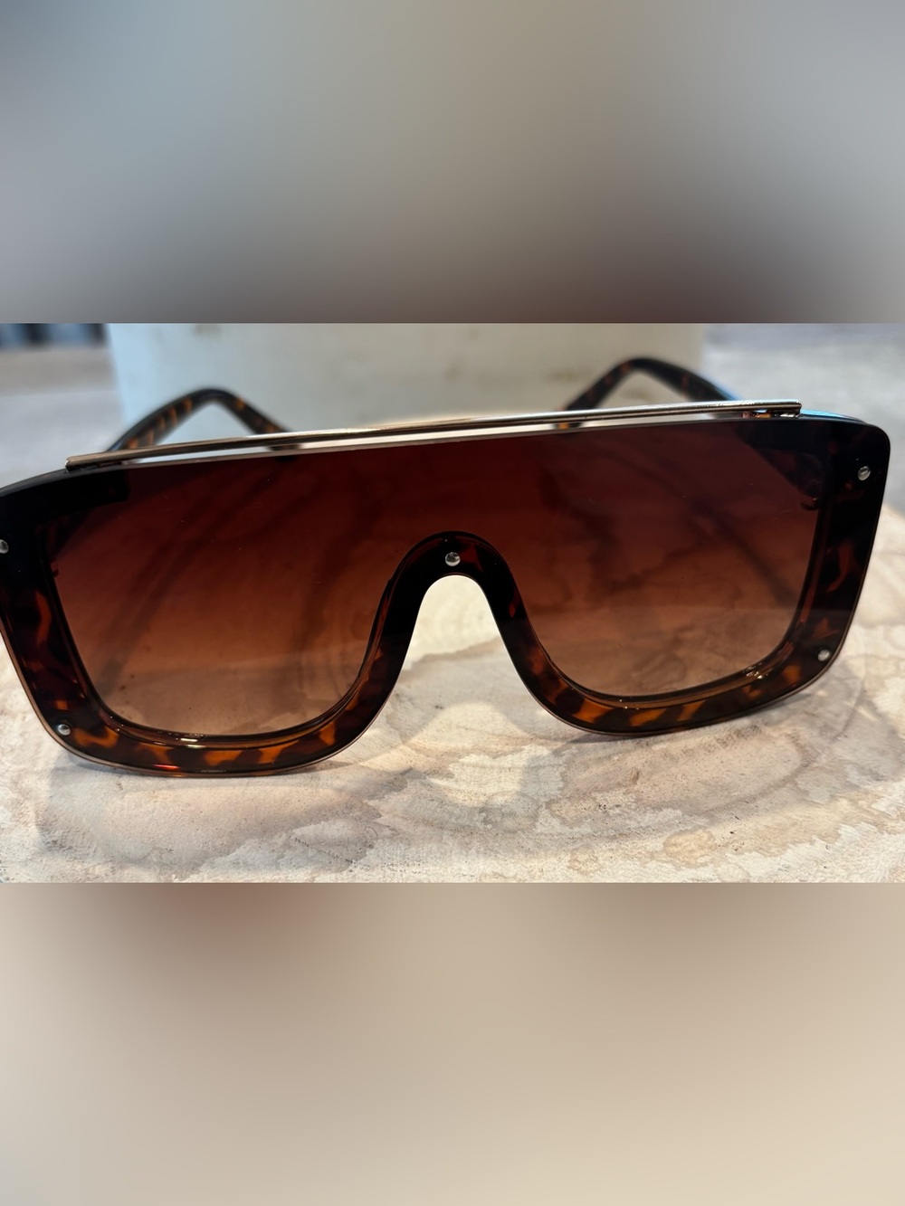Tortoiseshell Shield Sunglasses - Brown Lens
